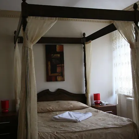 Hanedan Hotel